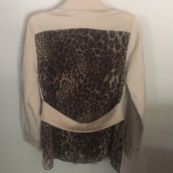 Blazer - Picture 4 of 4